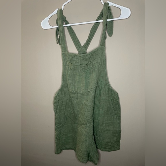 Aerie Green Sleeveless Romper Size S - Picture 1 of 6